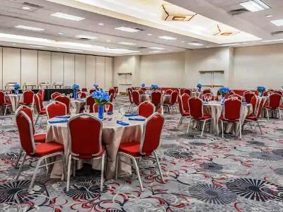 Hotel Wyndham Sacramento 3*