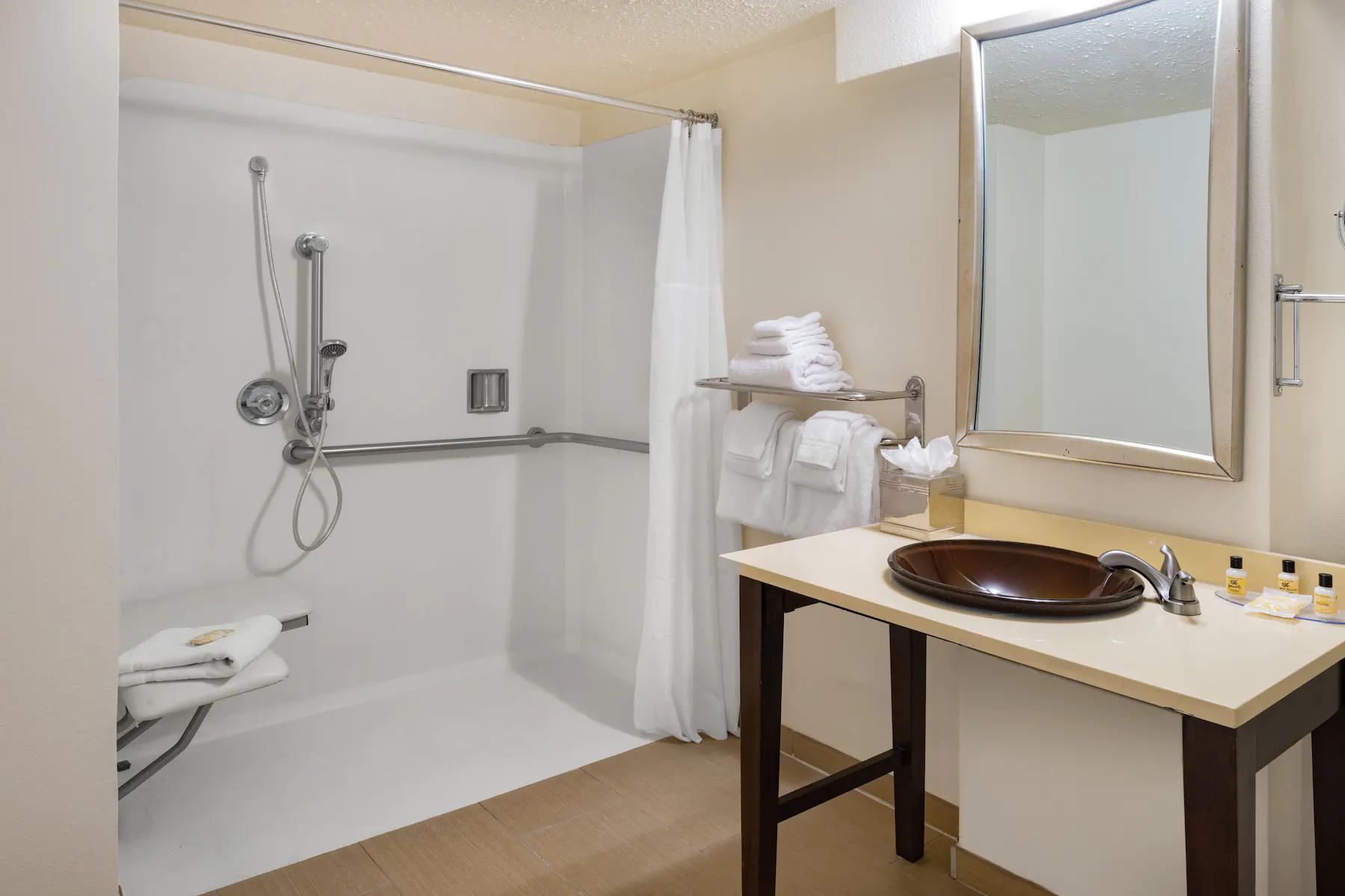 Wyndham Sacramento 3*